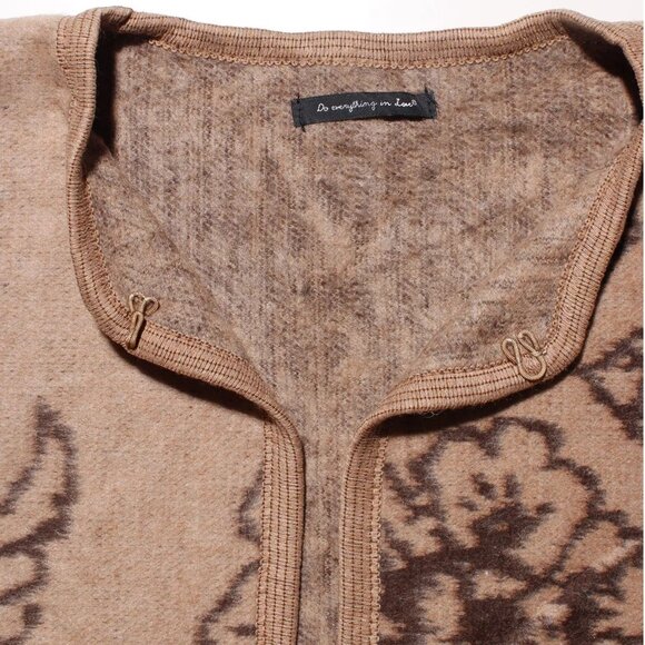 Kimono Ruana Acrylic Camel Flower Knit - Picture 3 of 4